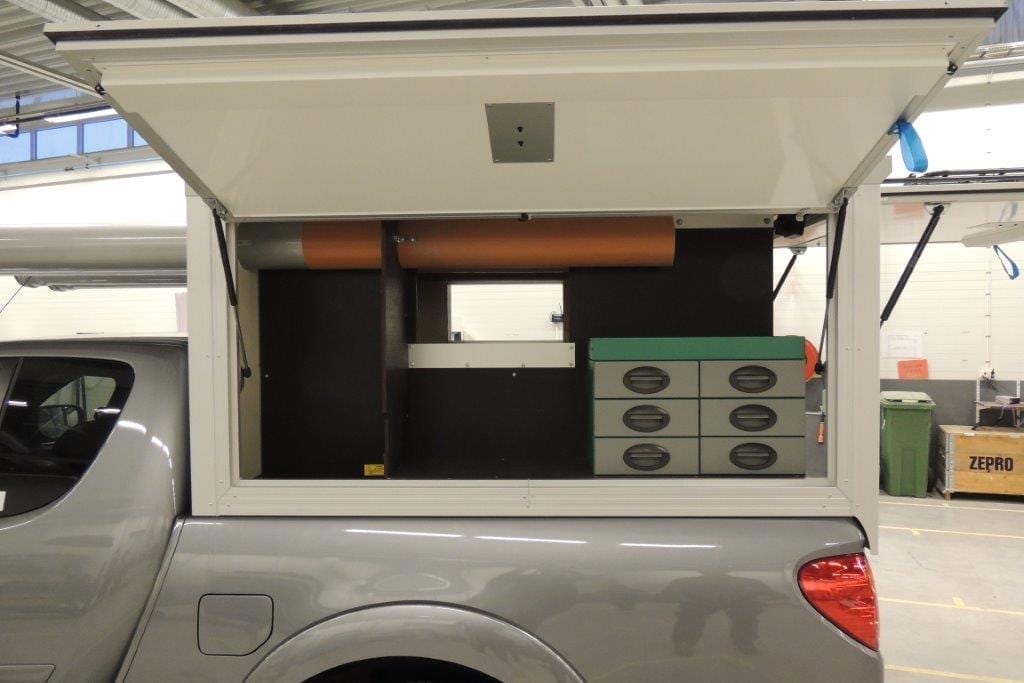 L200 håndverker 3-Y2