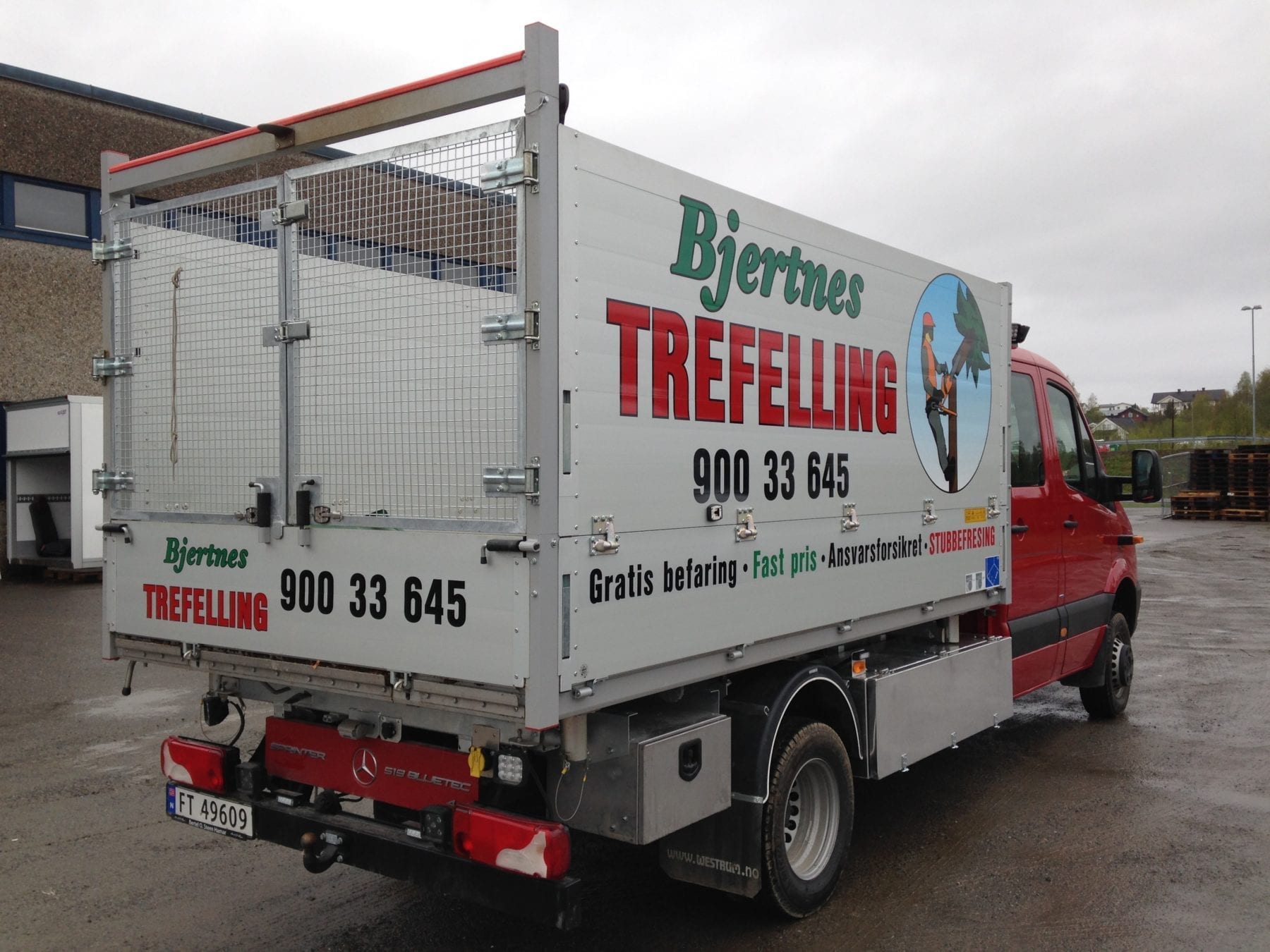 Utrustet for trefelling (2)